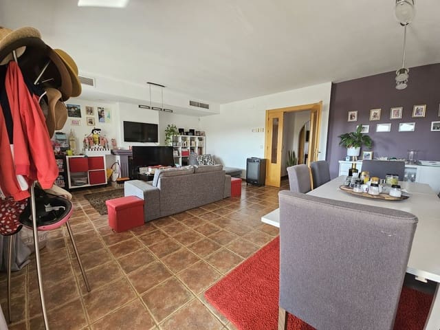 4 soveværelse Byhus til salg i El Paraiso, Estepona med swimmingpool garage - € 550.000 (Ref: 9486876)