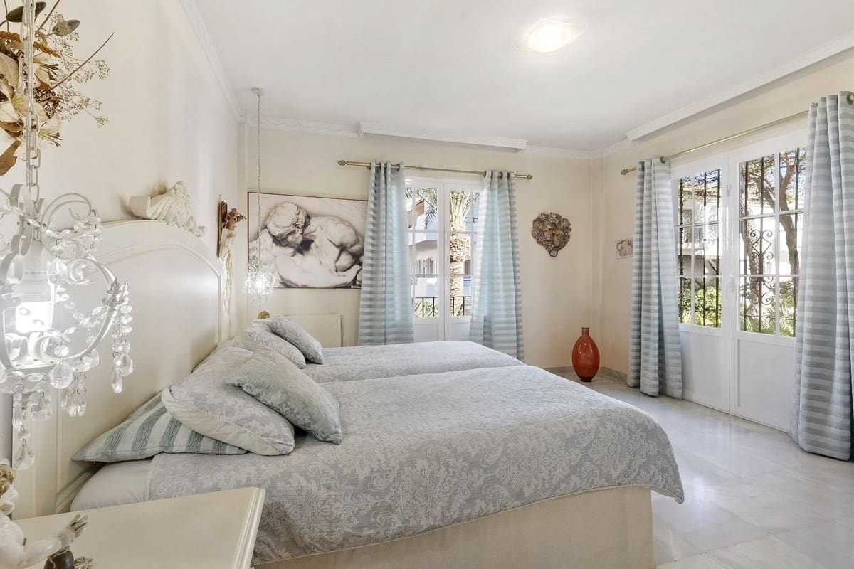 3 bedroom Apartment for sale in Atalaya-Isdabe with pool - € 1,200,000 (Ref: 9487172)