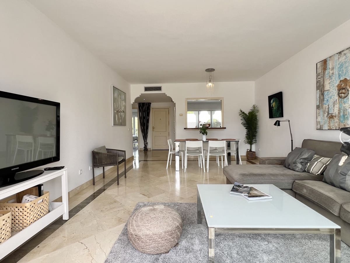 2 quarto Apartamento para venda em Estepona com piscina - 495 000 € (Ref: 9487174)