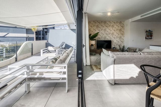 2 Zimmer Apartment zu verkaufen in Selwo, Estepona mit Pool Garage - 450.000 € (Ref: 9497944)