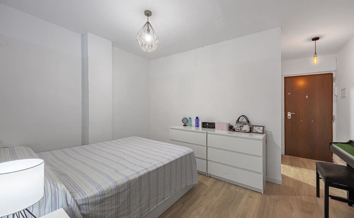 1 bedroom Apartment for sale in New Golden Mile - € 210,000 (Ref: 9497945)