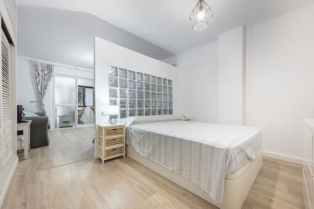 1 soveværelse Lejlighed til salg i New Golden Mile, Estepona - € 210.000 (Ref: 9497945)