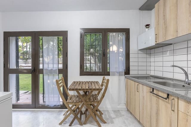 1 soveværelse Lejlighed til salg i New Golden Mile, Estepona - € 210.000 (Ref: 9497945)