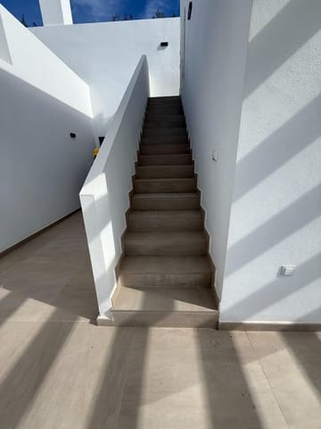 3 sovrum Takvåning till salu i Estepona med pool - 1 100 000 € (Ref: 9498012)