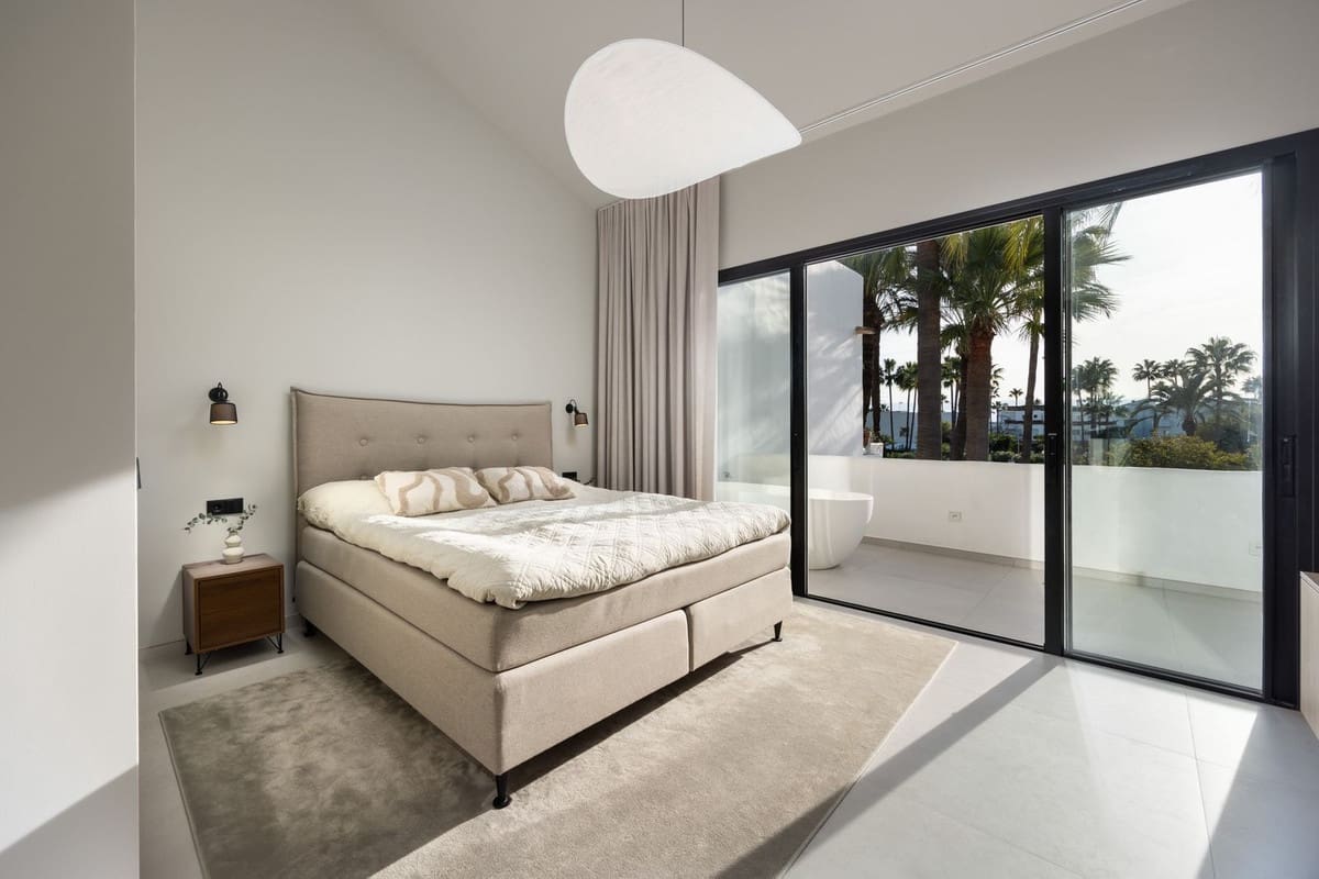 3 sovrum Hus till salu i Costalita med pool garage - 1 095 000 € (Ref: 9500276)