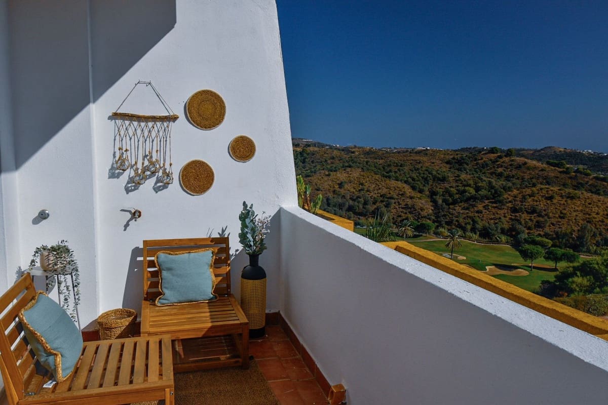 2 makuuhuone Huoneisto myytävänä paikassa La Cala de Mijas mukana uima-altaan 
autotalli - 275 000 € (Ref: 9521681)