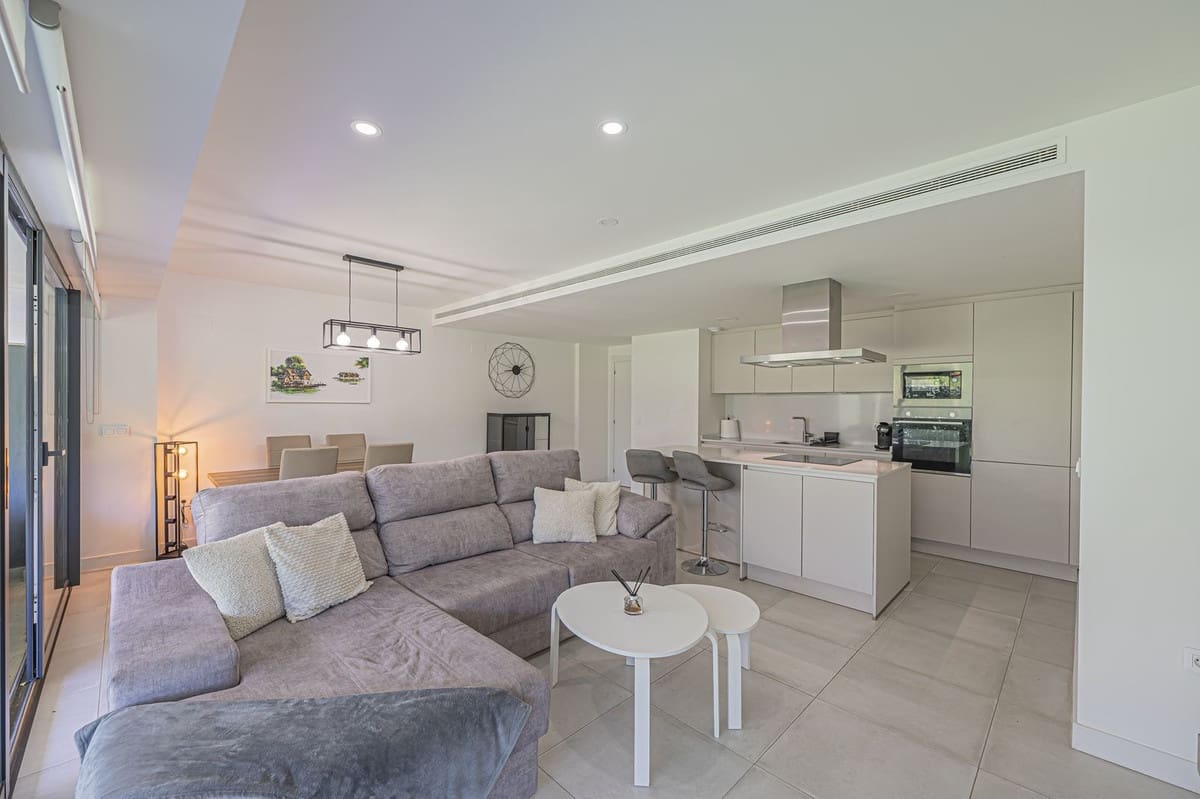 3 slaapkamer Appartement te koop in New Golden Mile met zwembad garage - € 530.000 (Ref: 9523091)