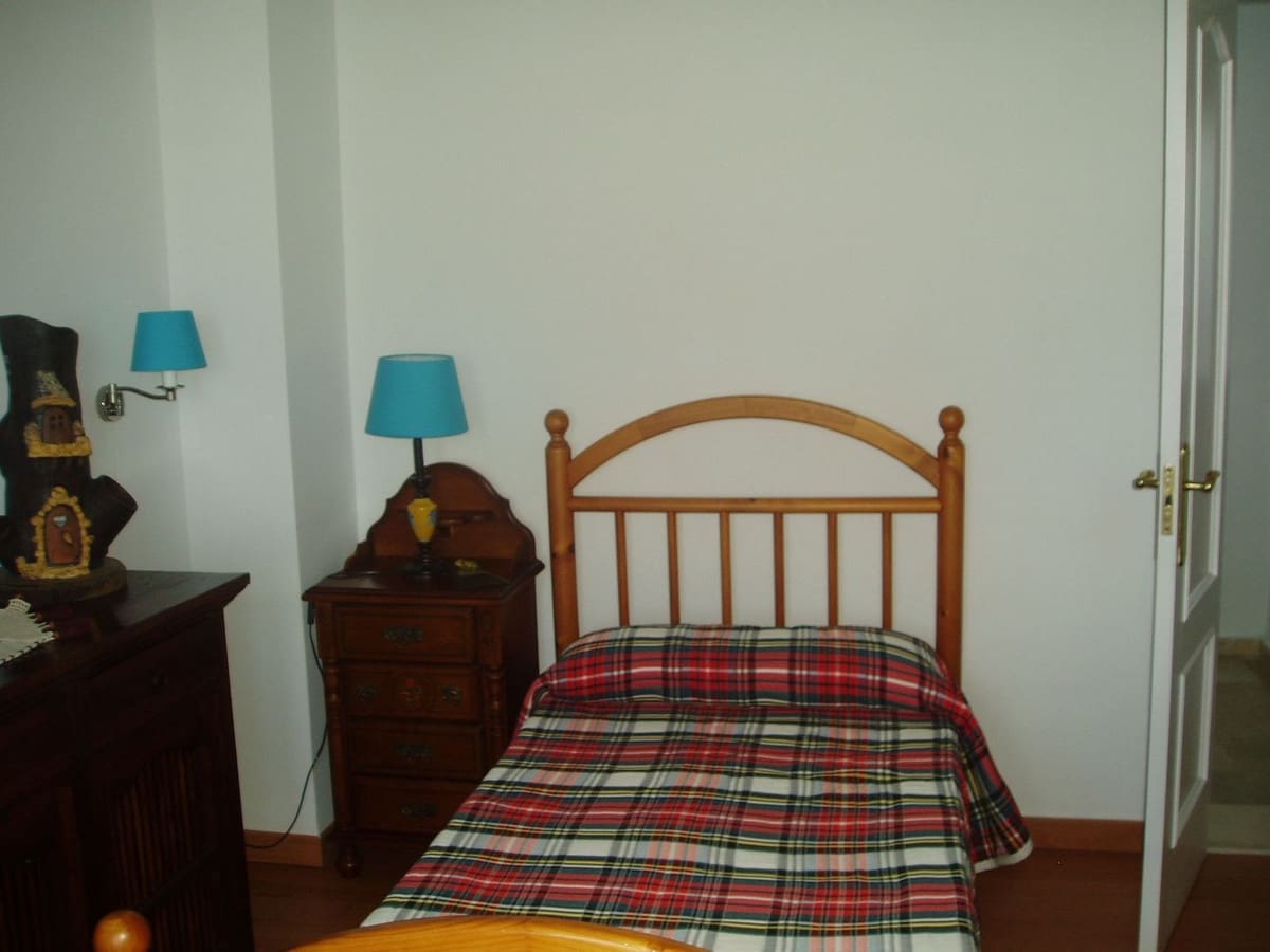 5 soverom Hus til salgs i Estepona med svømmebasseng garasje - € 435 000 (Ref: 9523093)