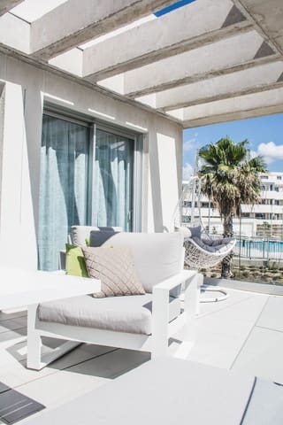 2 makuuhuone Huoneisto myytävänä paikassa Estepona mukana uima-altaan - 488 000 € (Ref: 9525527)