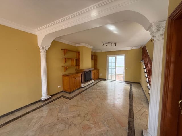 4 chambre Maison de Ville à vendre à Cancelada, Estepona avec piscine garage - 459 900 € (Ref: 9525528)