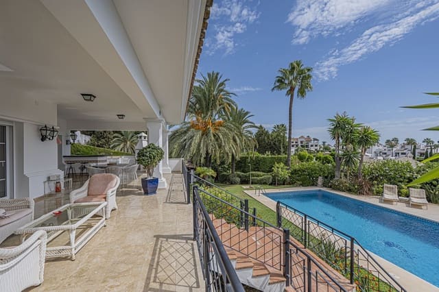 4 soverom Villa til salgs i El Paraiso, Estepona med svømmebasseng garasje - € 2 480 000 (Ref: 9528706)