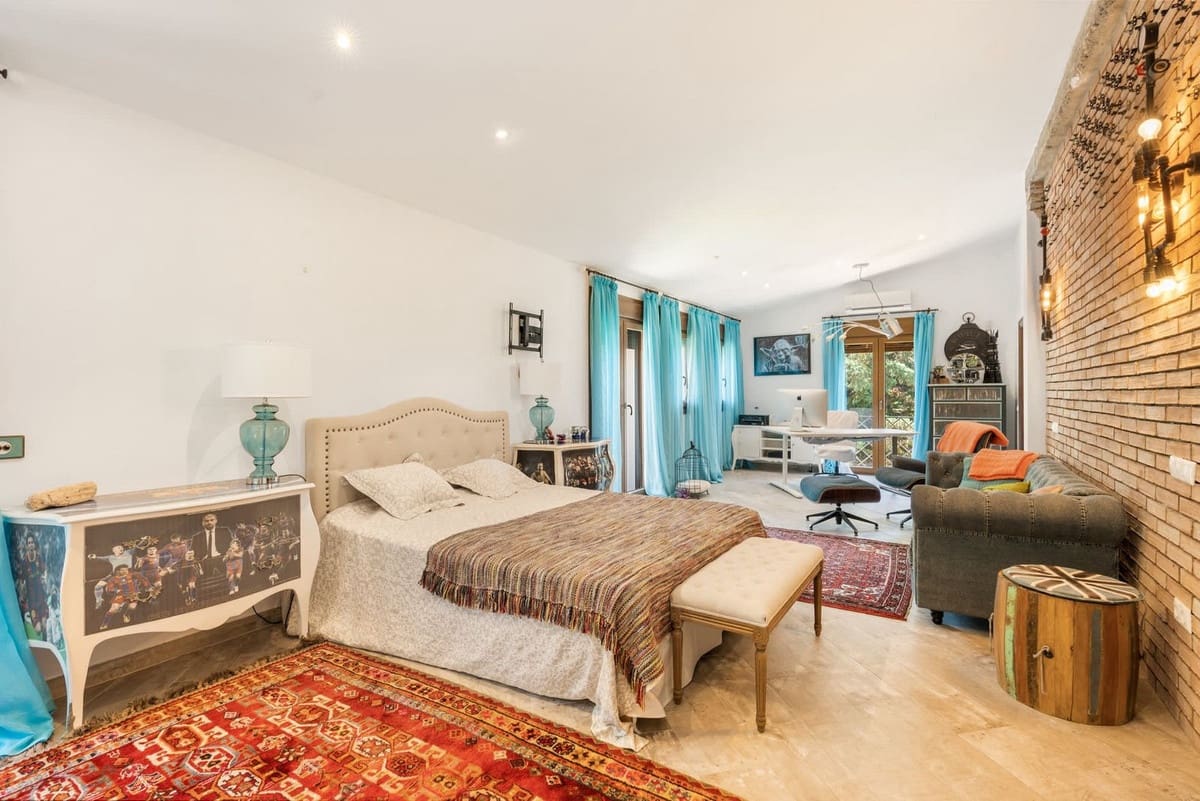 4 slaapkamer Villa te koop in Guadalmina met zwembad garage - € 4.199.999 (Ref: 9528978)