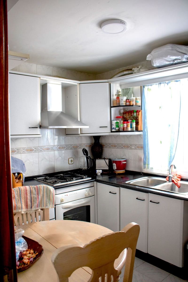 4 soveværelse Penthouse til salg i San Pedro de Alcantara med garage - € 425.000 (Ref: 9532793)