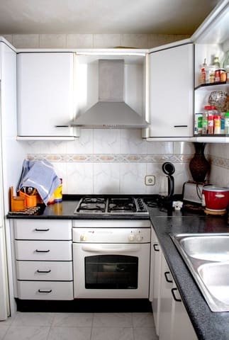 4 soveværelse Penthouse til salg i San Pedro de Alcantara, Marbella med garage - € 425.000 (Ref: 9532793)