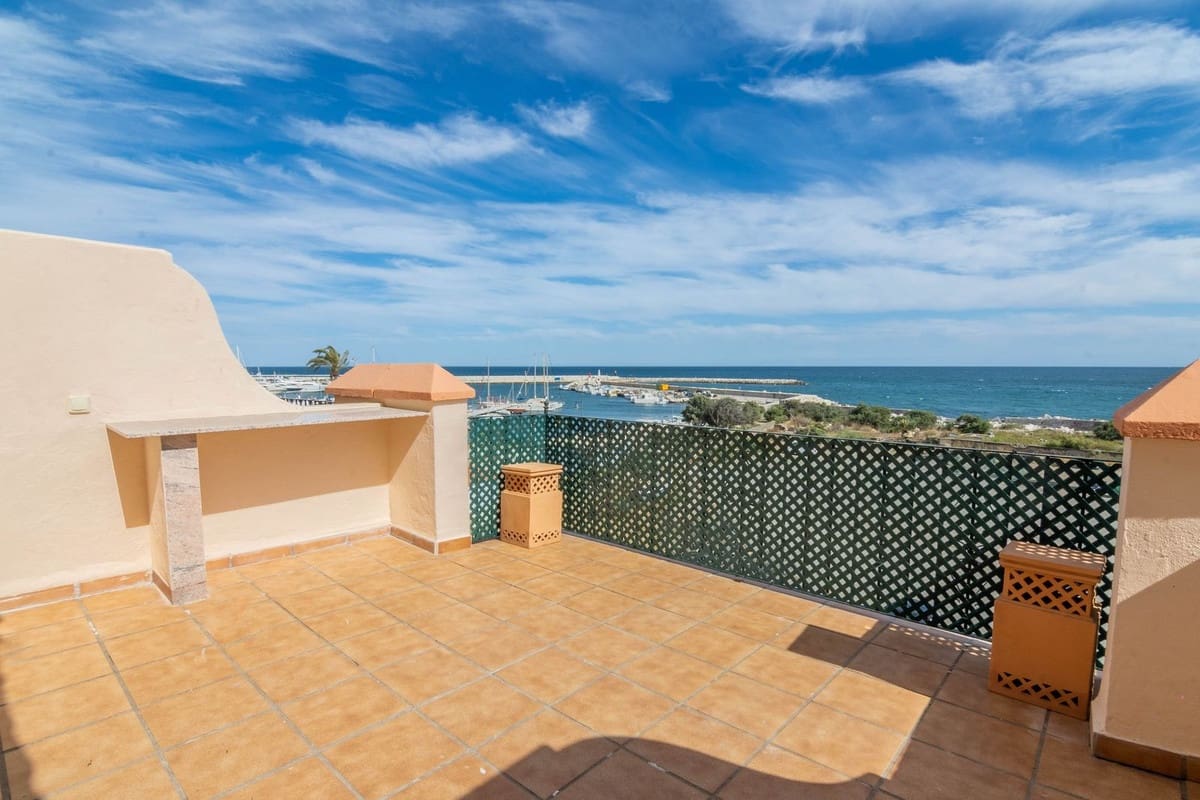 4 slaapkamer Appartement te koop in Estepona met zwembad - € 895.000 (Ref: 9536564)