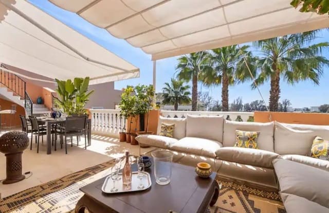 4 sovrum Takvåning till salu i Estepona med pool garage - 1 190 000 € (Ref: 9537369)