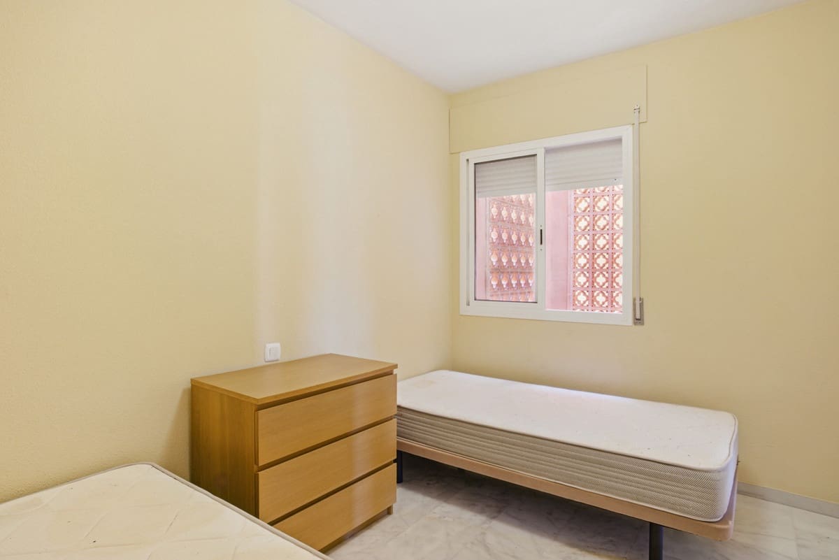 2 Zimmer Apartment zu verkaufen in La Reserva mit Pool Garage - 285.000 € (Ref: 9539714)