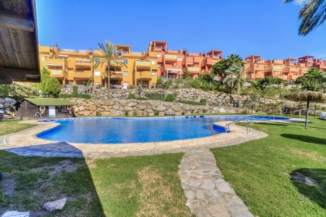 2 Zimmer Apartment zu verkaufen in La Reserva, Marbella mit Pool Garage - 280.000 € (Ref: 9539715)