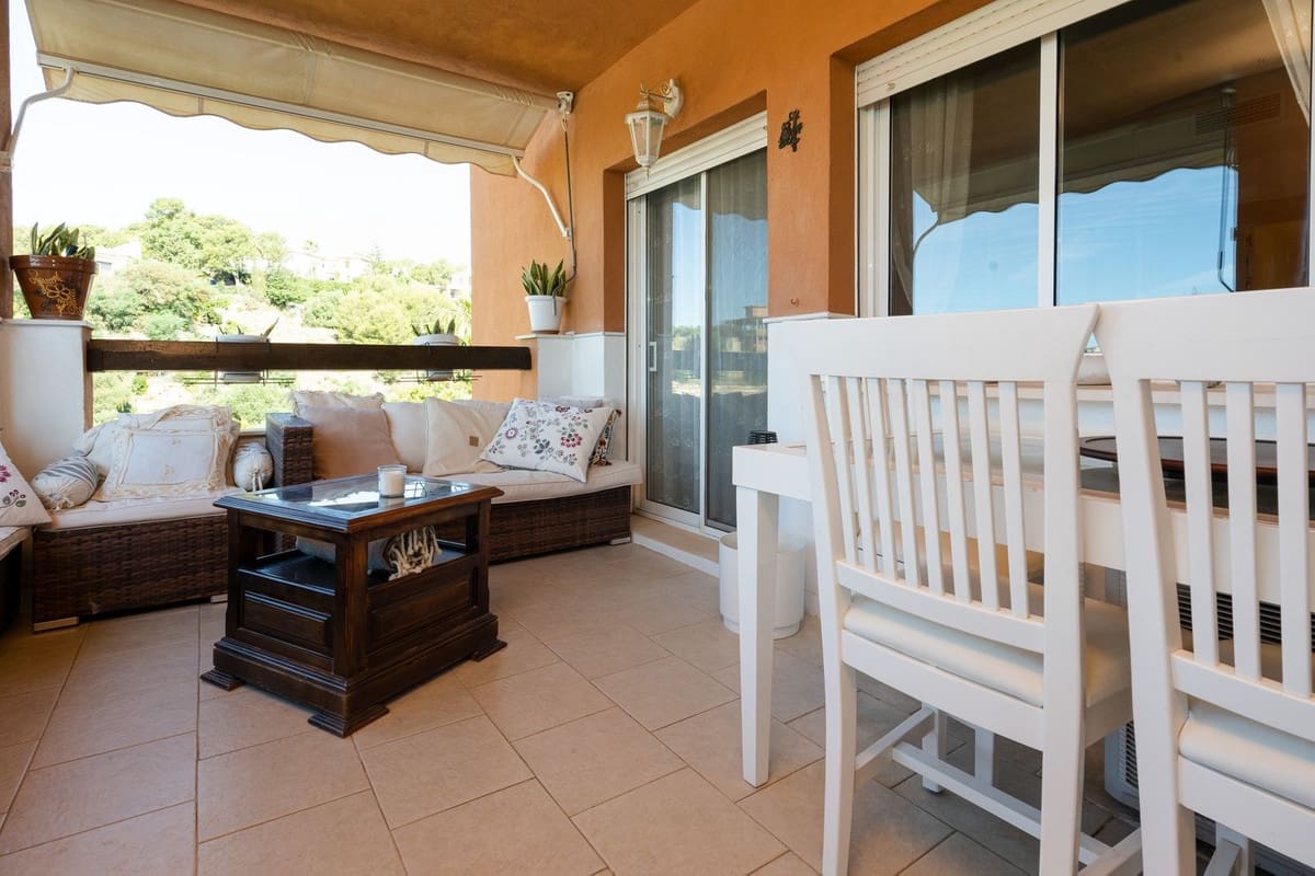 2 bedroom Apartment for sale in La Reserva with pool garage - € 330,000 (Ref: 9541749)
