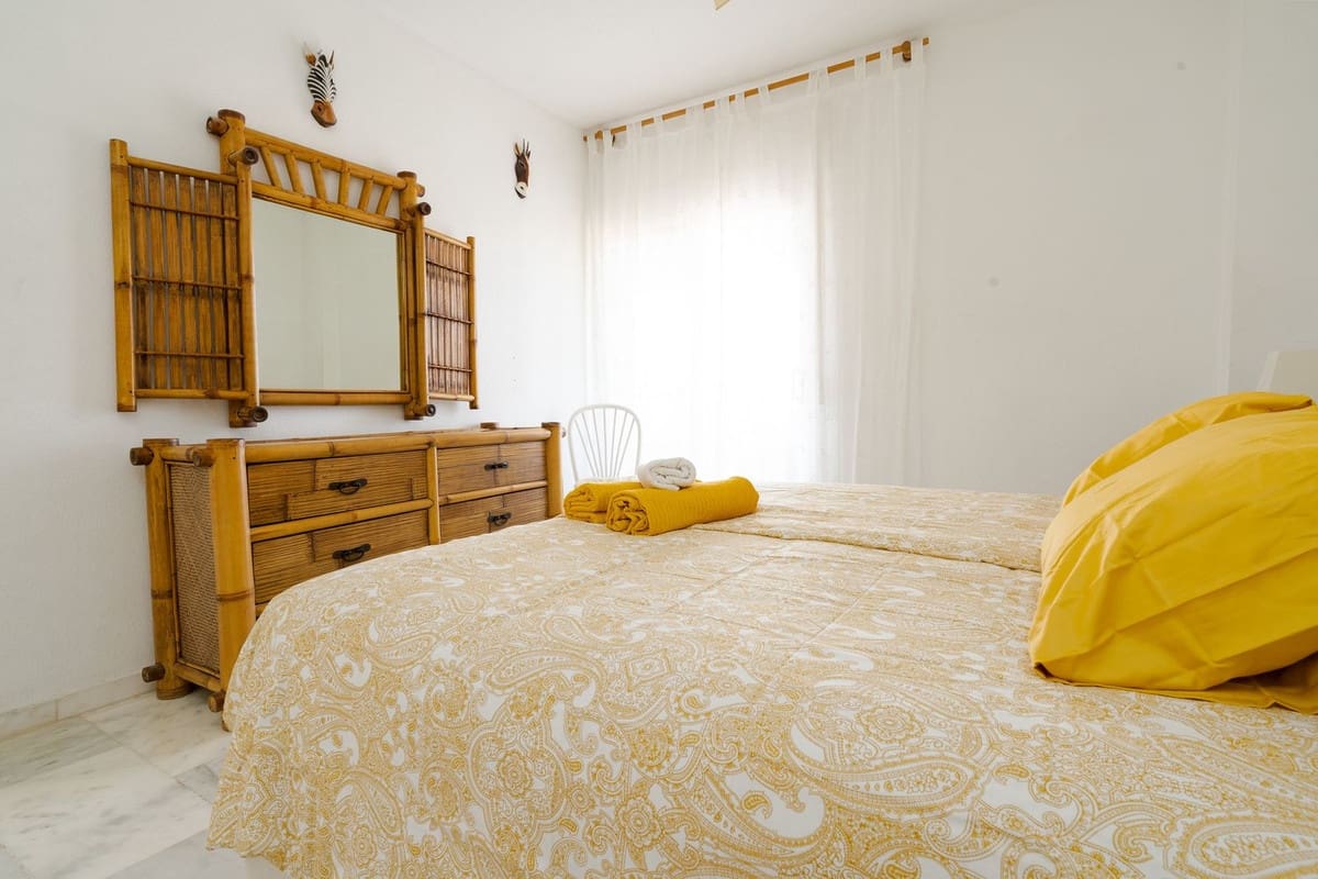 2 bedroom Apartment for sale in La Reserva with pool garage - € 330,000 (Ref: 9541749)