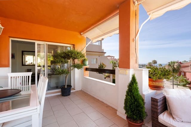 2 Zimmer Apartment zu verkaufen in La Reserva, Marbella mit Pool Garage - 330.000 € (Ref: 9541749)