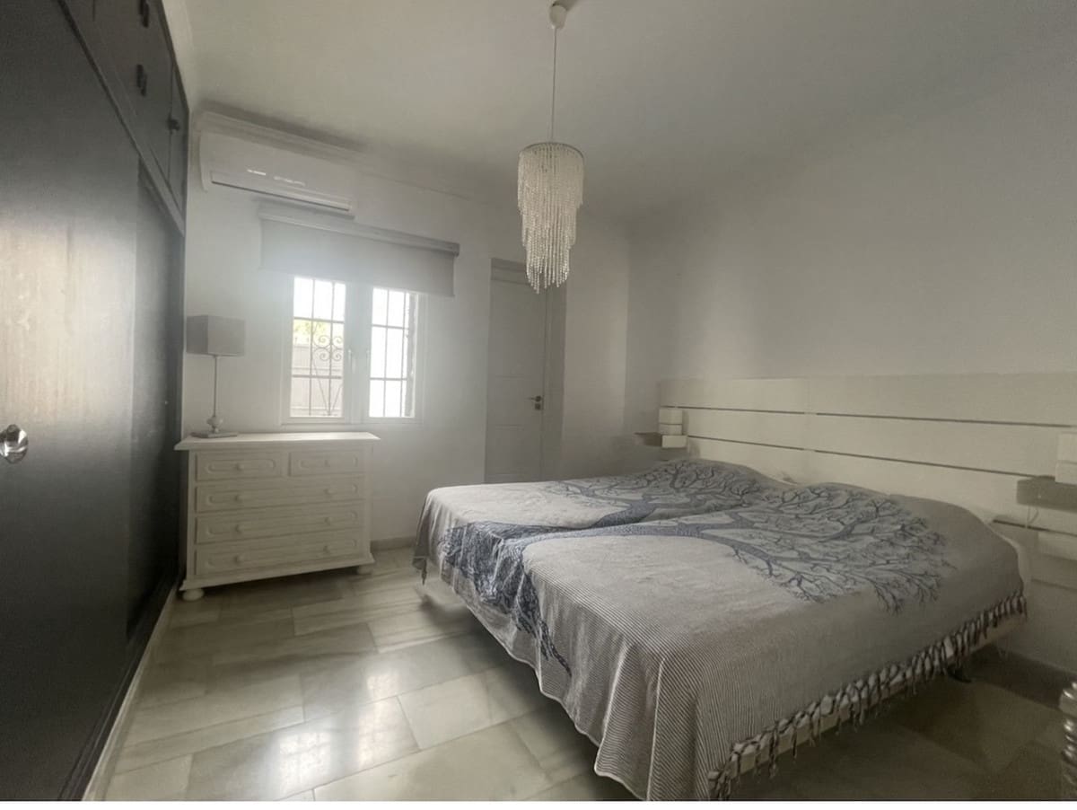 4 Zimmer Villa zu verkaufen in San Pedro de Alcantara mit Pool Garage - 1.150.000 € (Ref: 9541945)