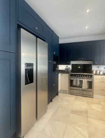 4 Zimmer Villa zu verkaufen in San Pedro de Alcantara, Marbella mit Pool Garage - 1.150.000 € (Ref: 9541945)