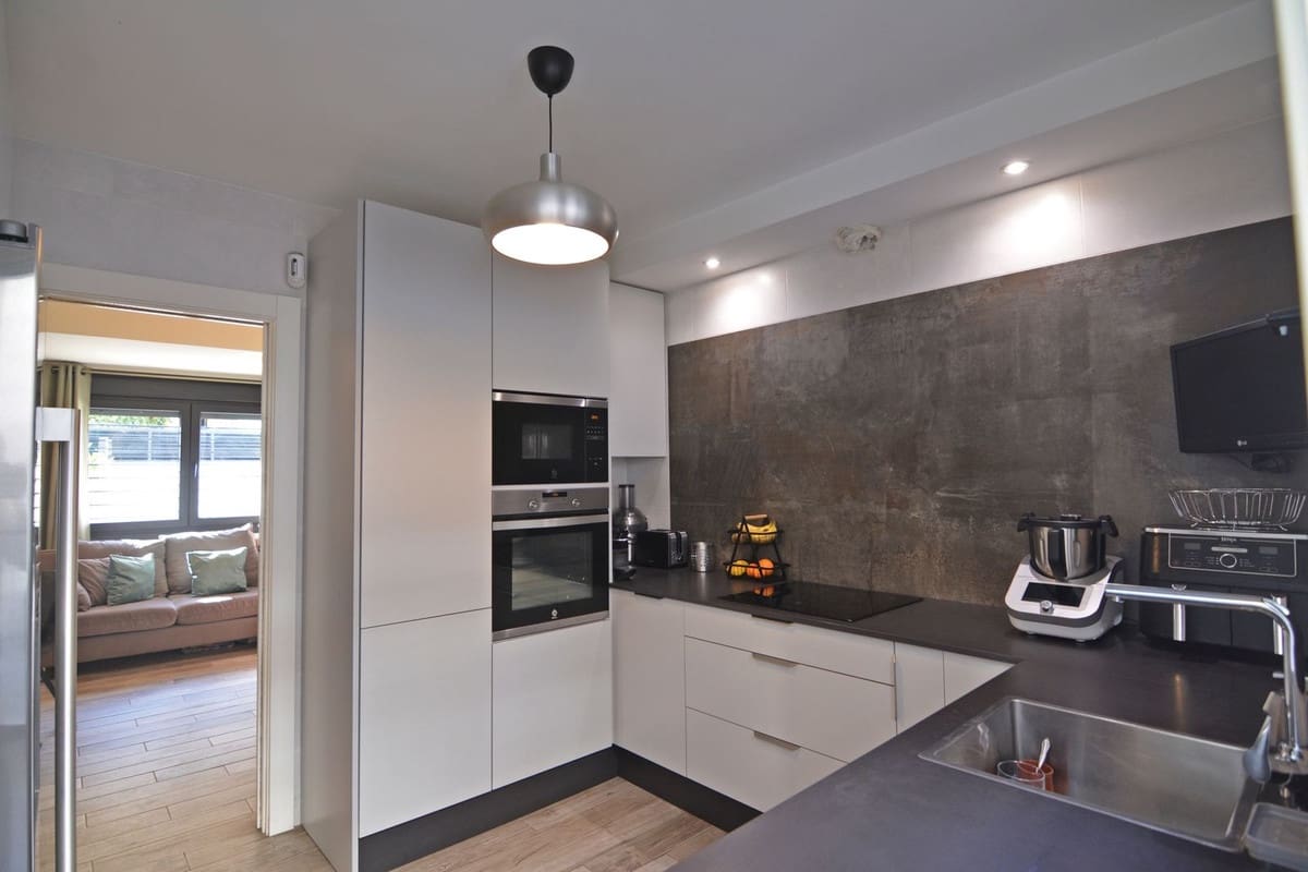 5 soverom Villa til salgs i Fuengirola med svømmebasseng garasje - € 4 999 000 (Ref: 9541946)