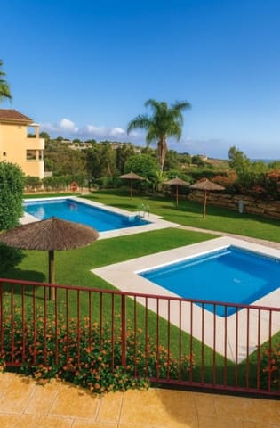 2 chambre Appartement à vendre à La Duquesa / Puerto de la Duquesa, Manilva avec piscine garage - 195 000 € (Ref: 9545921)