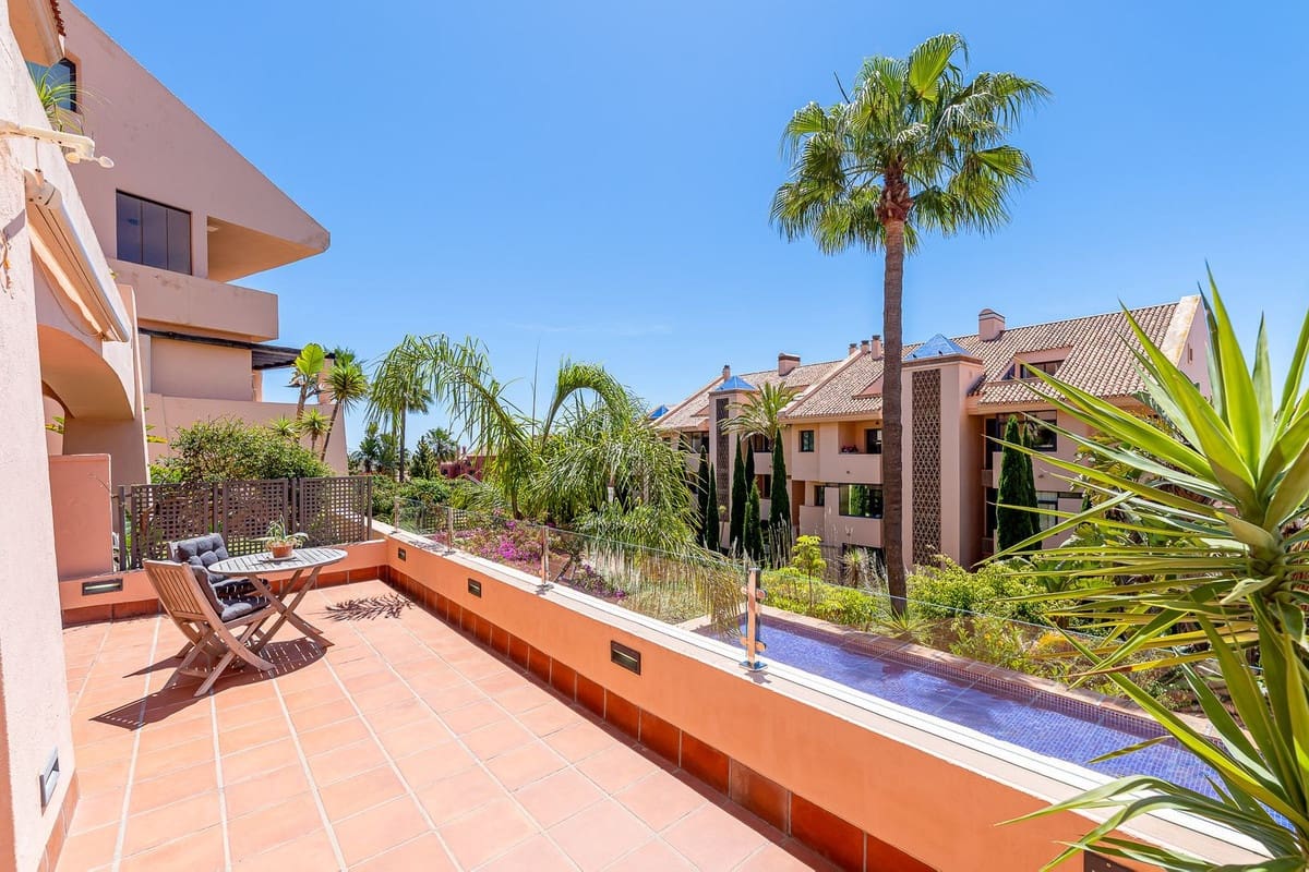 2 camera da letto Appartamento in vendita in Calahonda con piscina garage - 375.000 € (Rif: 9547206)