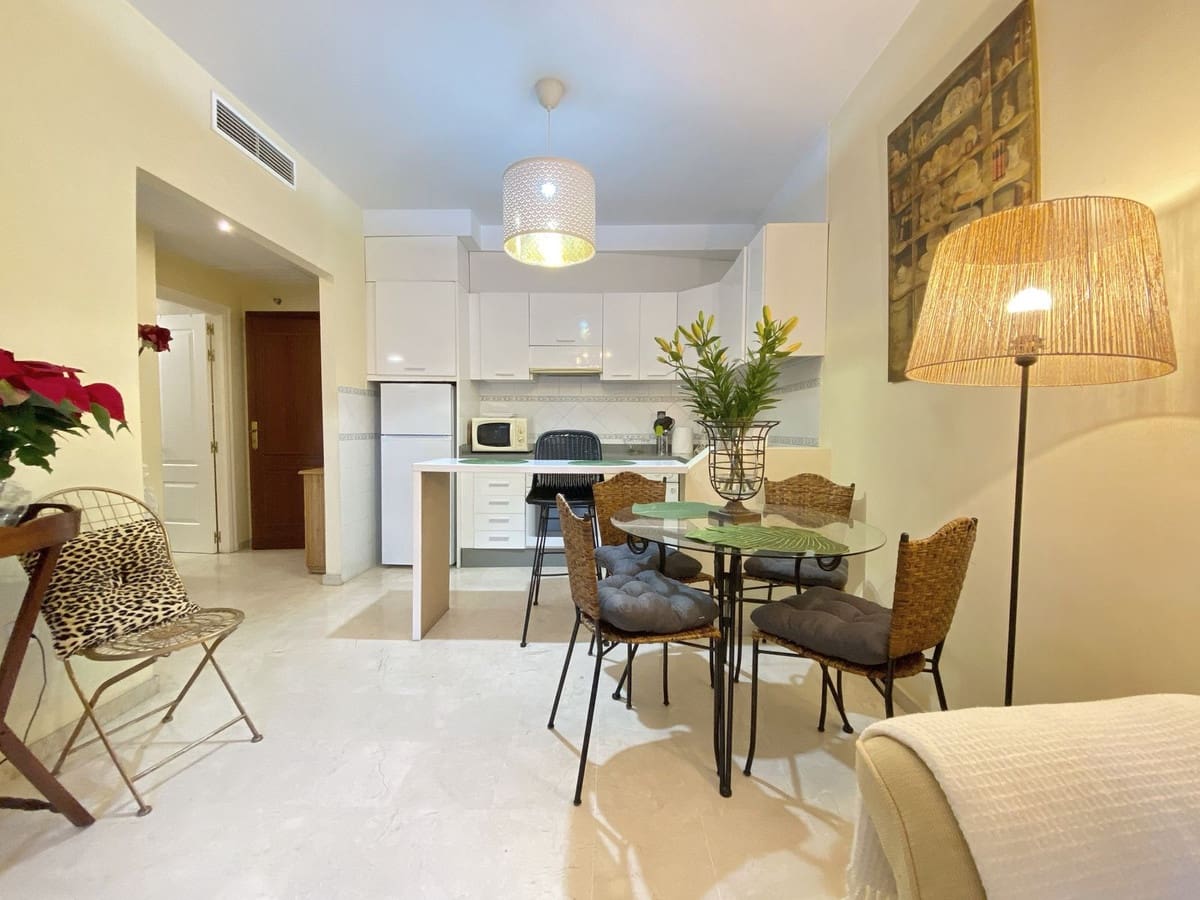 1 soverom Leilighet til salgs i Costalita med svømmebasseng garasje - € 275 000 (Ref: 9547207)