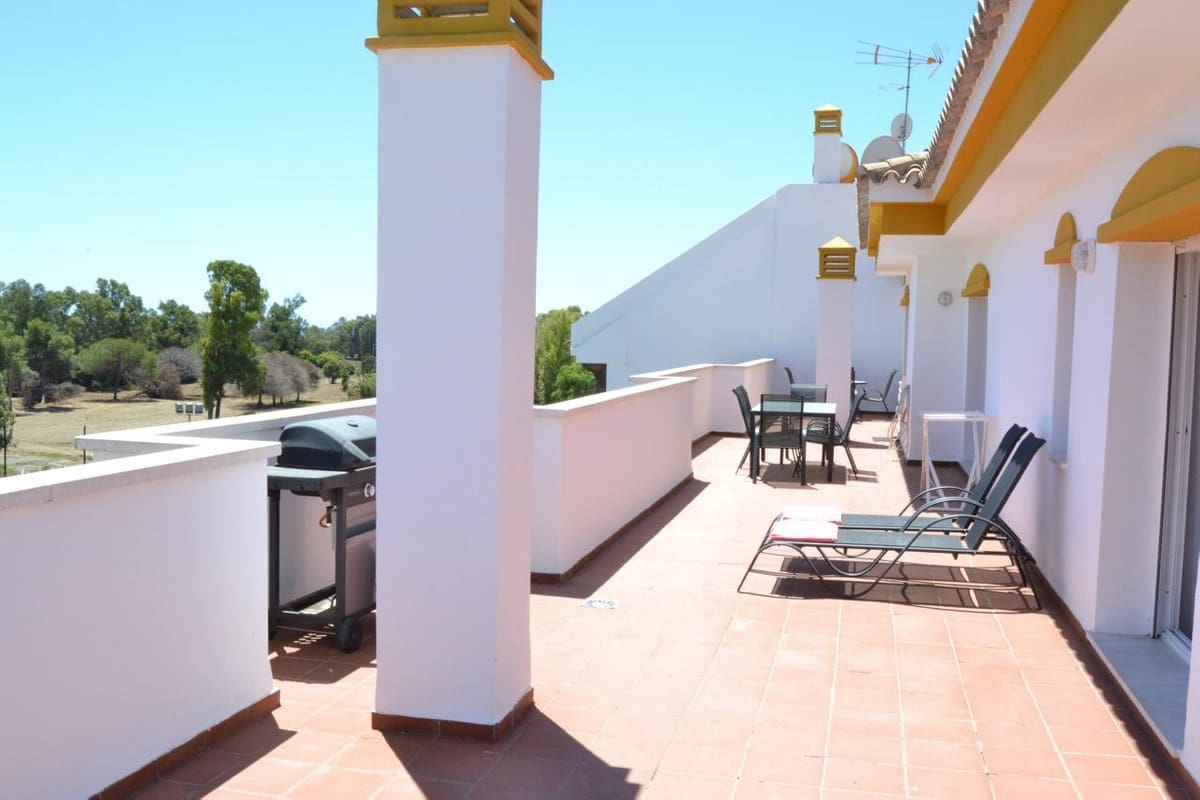 2 chambre Penthouse à vendre à Nueva Andalucia avec piscine - 525 000 € (Ref: 9550346)