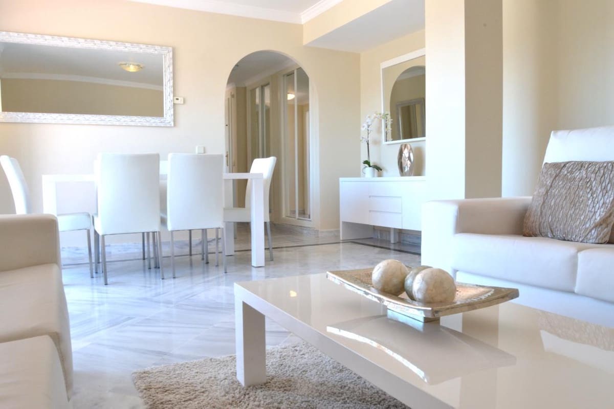 2 chambre Penthouse à vendre à Nueva Andalucia avec piscine - 525 000 € (Ref: 9550346)