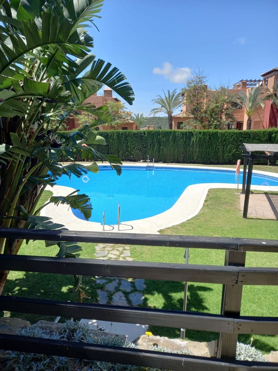 3 Zimmer Apartment zu verkaufen in Bahia de Casares mit Pool Garage - 385.000 € (Ref: 9550351)