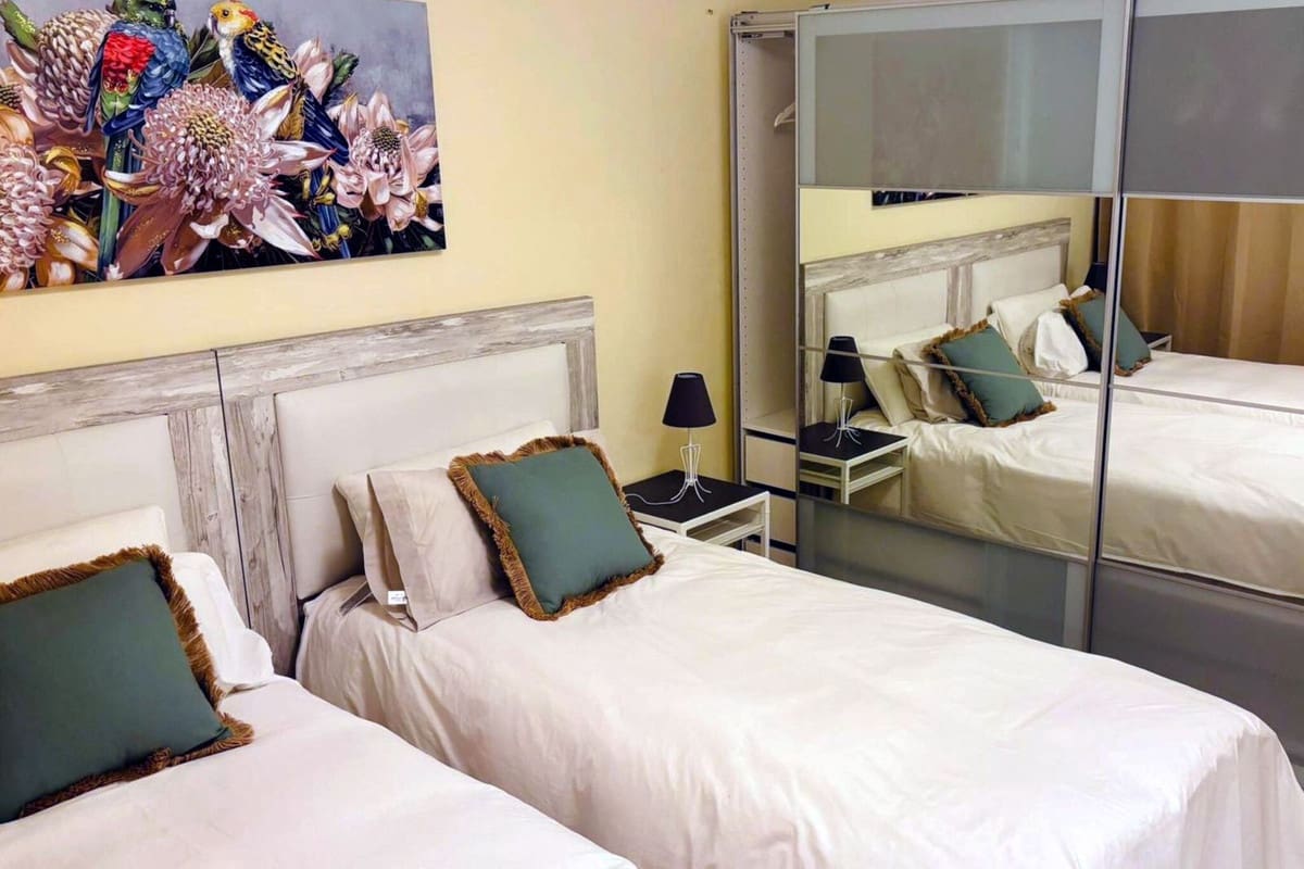 2 chambre Penthouse à vendre à Estepona avec piscine - 569 000 € (Ref: 9551976)