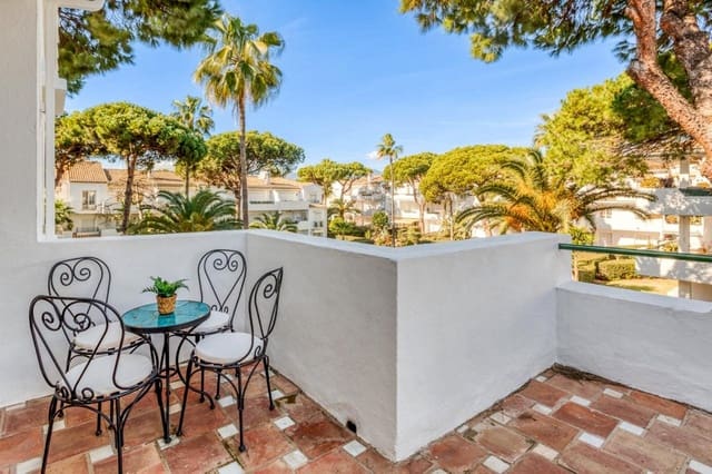 2 chambre Penthouse à vendre à Estepona avec piscine - 569 000 € (Ref: 9551976)