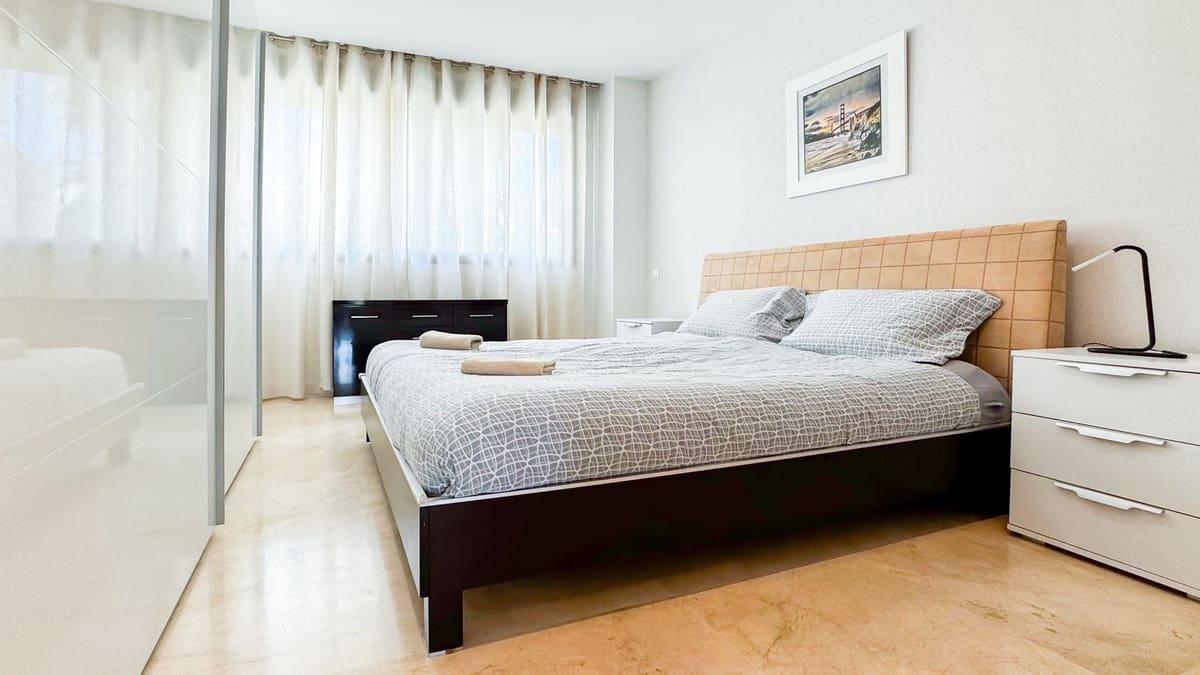 2 makuuhuone Huoneisto myytävänä paikassa Cabopino mukana uima-altaan 
autotalli - 590 000 € (Ref: 9553222)