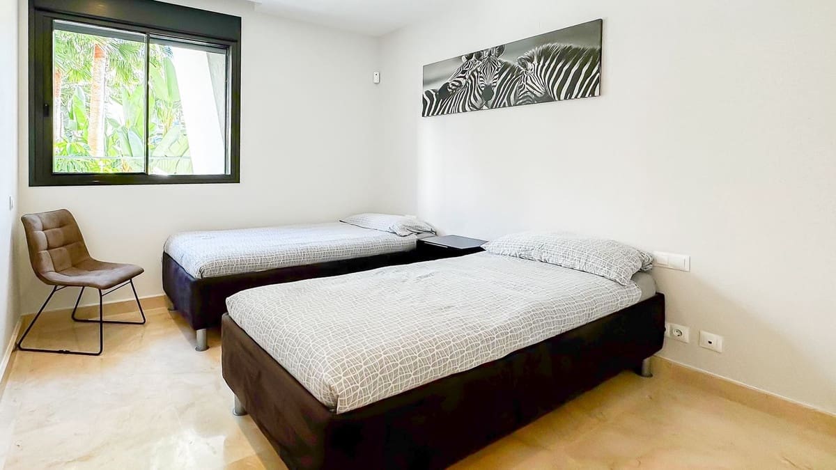 2 makuuhuone Huoneisto myytävänä paikassa Cabopino mukana uima-altaan 
autotalli - 590 000 € (Ref: 9553222)