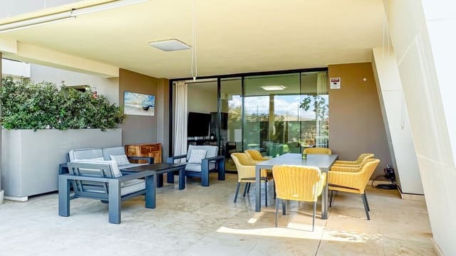 2 makuuhuone Huoneisto myytävänä paikassa Cabopino, Marbella mukana uima-altaan 
autotalli - 590 000 € (Ref: 9553222)