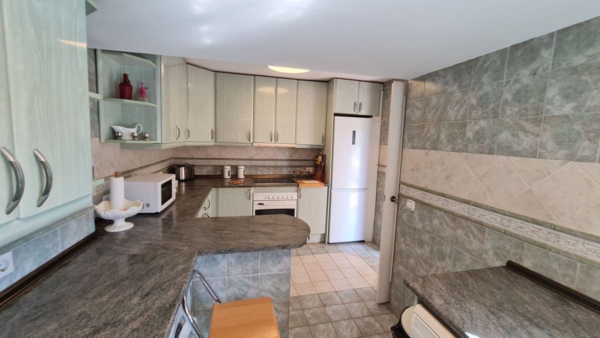 3 Zimmer Haus zu verkaufen in Nueva Andalucia mit Pool - 580.000 € (Ref: 9556145)