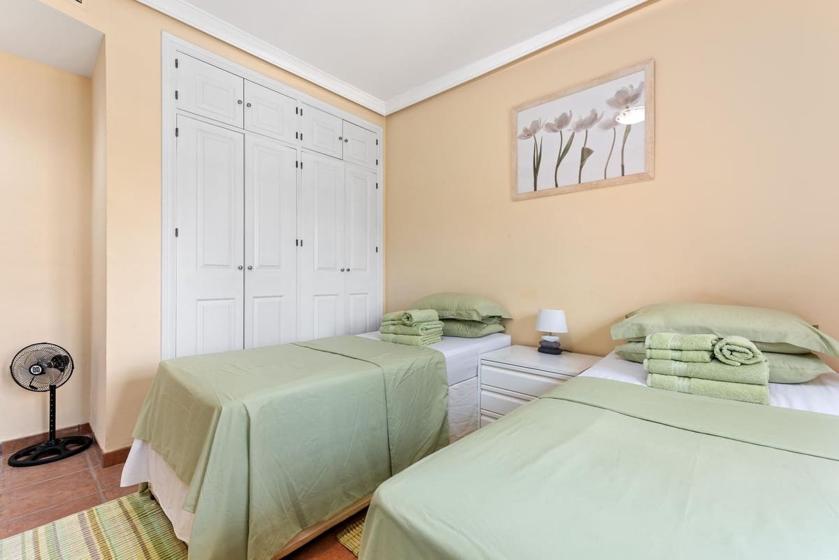 2 camera da letto Casa in vendita in Estepona con piscina - 595.000 € (Rif: 9556148)