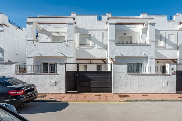 3 Zimmer Haus zu verkaufen in Nueva Andalucia, Marbella - 595.000 € (Ref: 9556207)