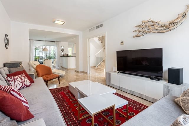 3 Zimmer Haus zu verkaufen in Nueva Andalucia, Marbella - 595.000 € (Ref: 9556207)