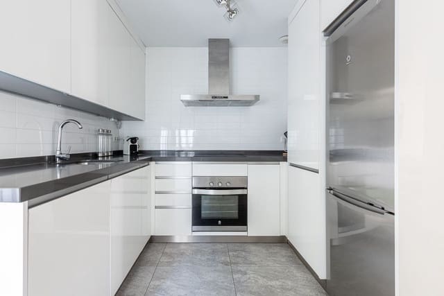 3 Zimmer Haus zu verkaufen in Nueva Andalucia, Marbella mit Pool - 599.000 € (Ref: 9557345)