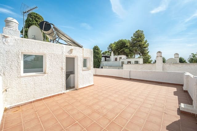 3 Zimmer Haus zu verkaufen in Nueva Andalucia, Marbella mit Pool Garage - 699.000 € (Ref: 9557396)