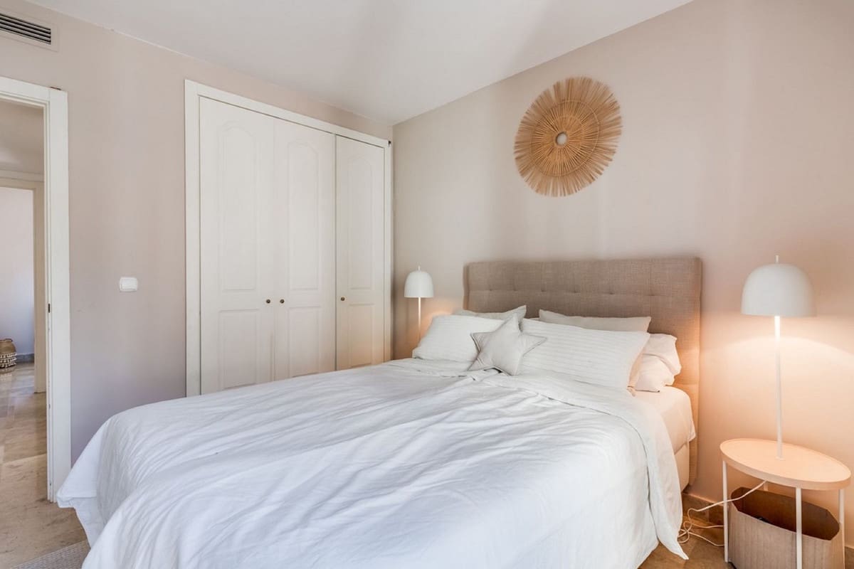 4 slaapkamer Huis te koop in Nueva Andalucia met zwembad - € 755.000 (Ref: 9558730)