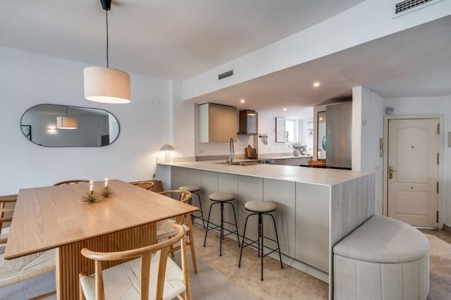 4 slaapkamer Huis te koop in Nueva Andalucia, Marbella met zwembad - € 755.000 (Ref: 9558730)