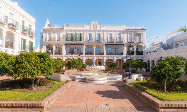 2 makuuhuone Omakotitalo myytävänä paikassa Nueva Andalucia, Marbella mukana uima-altaan - 730 000 € (Ref: 9558731)