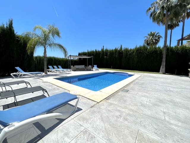 4 Zimmer Villa zu verkaufen in Mijas Golf, Mijas mit Pool Garage - 999.999 € (Ref: 9562084)
