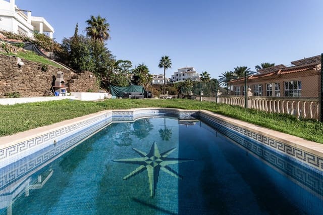 3 sypialnia Willa na sprzedaż w El Faro, Mijas z basenem - 990 000 € (Ref: 9566522)